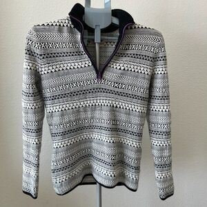 Title Nine Sweater Womens Small Black White Geometric‎ Super Stretch Textured